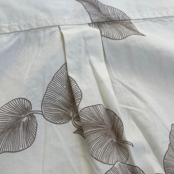 Katin Cream Short-Sleeve Button-Up with Brown Leaf Print - Picture 6 of 7